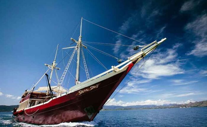 Seven-Seas-Liveaboard-Indonesia-Koonam-d