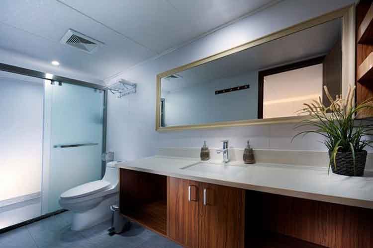 White-Manta-Main-Deck-Cabins-Liveaboard-Indonesia-Koonam-c